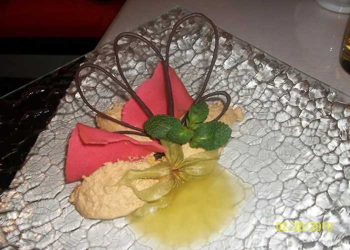 Hotel St. Raphael 3*