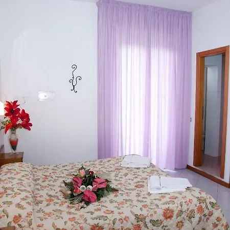 فندق St. Raphael 3*