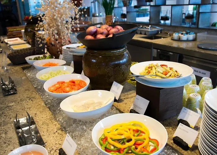 Отель St. Raphael 3*